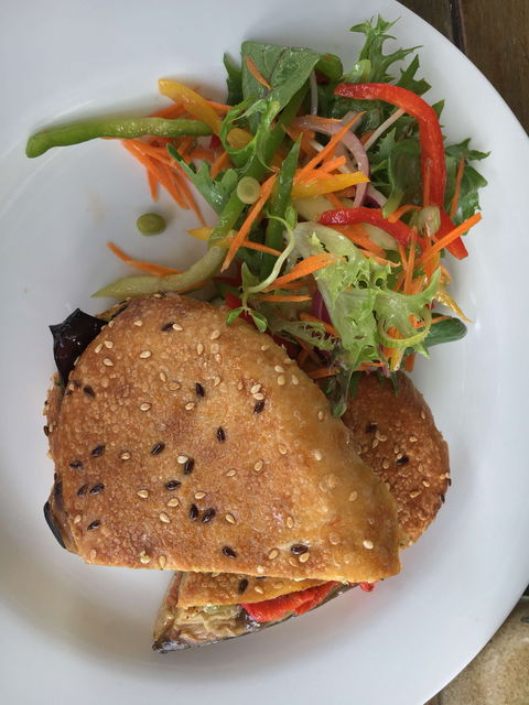 Front Paddock Cafe & Larder - Restaurant Canberra 0