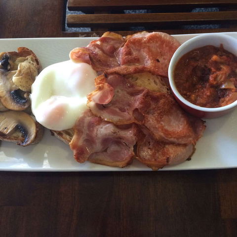 Ninos Gourmet Deli - Restaurant Canberra 0