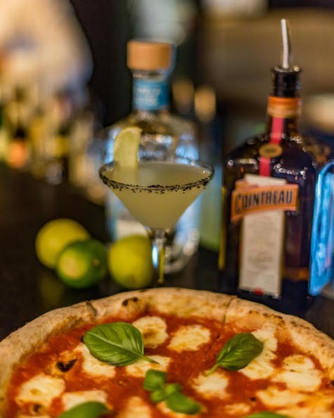 Pizzeria Violetta - Kenmore - Restaurant Canberra 0