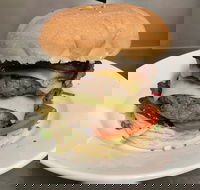 The Pirate Den Bar and Grill - Restaurant Canberra