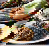 Vinh's Kitchen - Restaurant Canberra