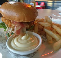 Newnham Hotel Restaurant - Restaurant Canberra