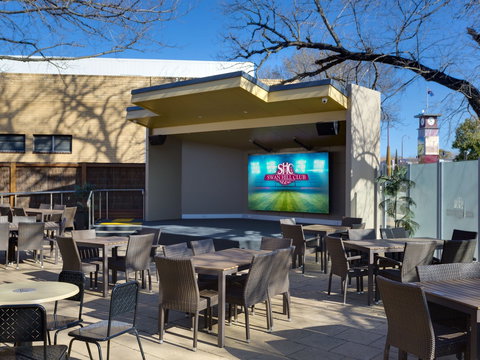 Swan Hill Club - Restaurant Canberra 1