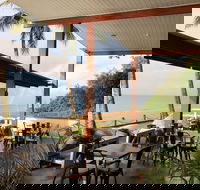 Enzo's On The Beach - Restaurant Canberra