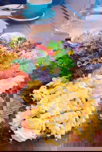 Zelena Cafe Bar and Restaurant