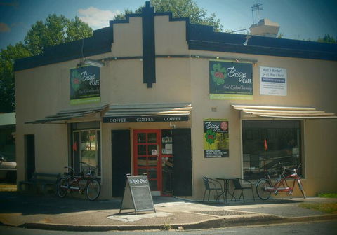 Bissys Cafe & Catering - Restaurant Canberra 10