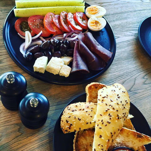 Mothers Instinct Eatery - Restaurant Canberra 0