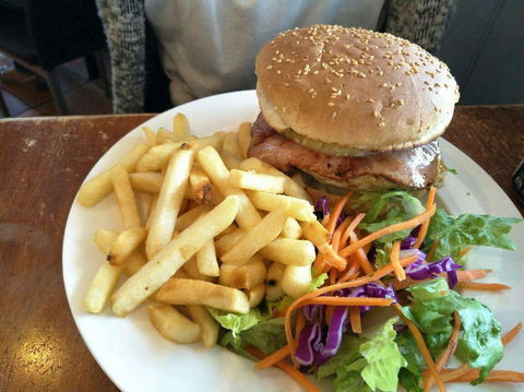 Buck's Diner - Restaurant Canberra 0