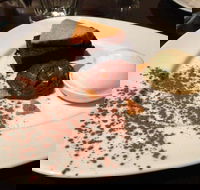 Fat Tony's Bar  Grill - Restaurant Canberra