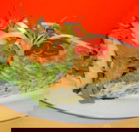 Pierres Golden Chicken - Restaurant Canberra