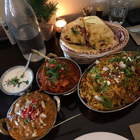 Albany's Indian Tandoori Restaurant - Restaurant Canberra 0