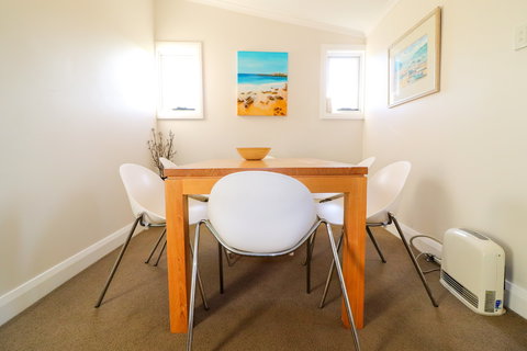 Hanwoori Korean Buffet - Restaurant Canberra 0