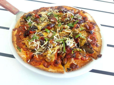 Manta Ray - Restaurant Canberra 0