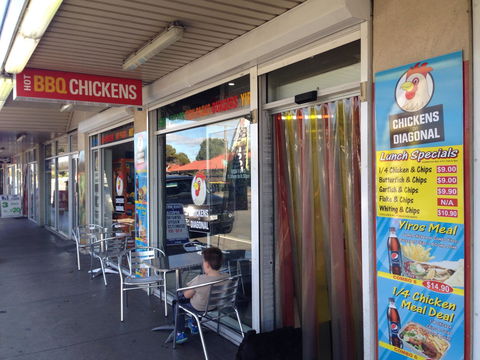 Chickens On Diagonal - Restaurant Canberra 0