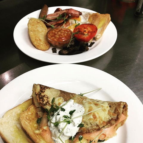 Two Black Sheep Cafe - Restaurant Canberra 0