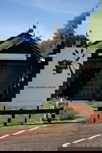 Drink Ottelia  Eat Fodder