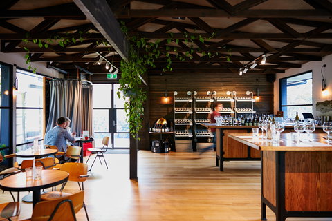 Giant Steps Cellar Door - Restaurant Canberra 1
