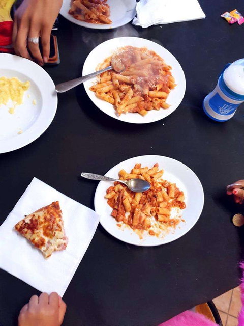 Peles Pizza & Pasta - Restaurant Canberra 0