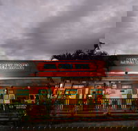 Mena Creek Hotel - Restaurant Canberra