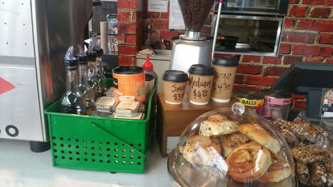 Tecoma Charcoal Chicken - Restaurant Canberra 0