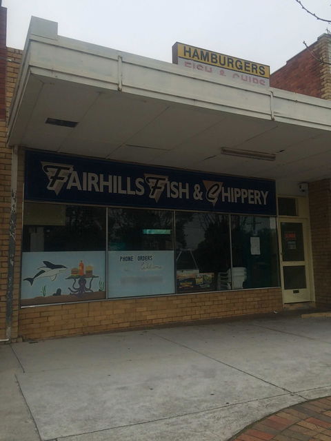 Fairhills Fish & Chippery - Restaurant Canberra 0