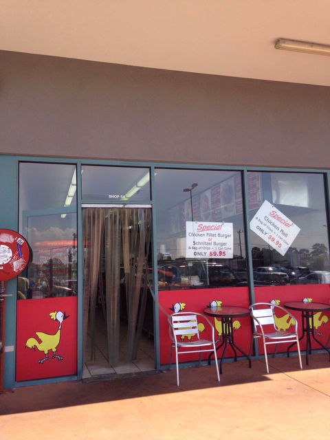 Red Rocks Charcoal Chickens - Restaurant Canberra 0