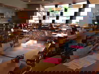 Club On East
