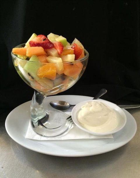 Ronnie'z Cafe And Take Away - Restaurant Canberra 1