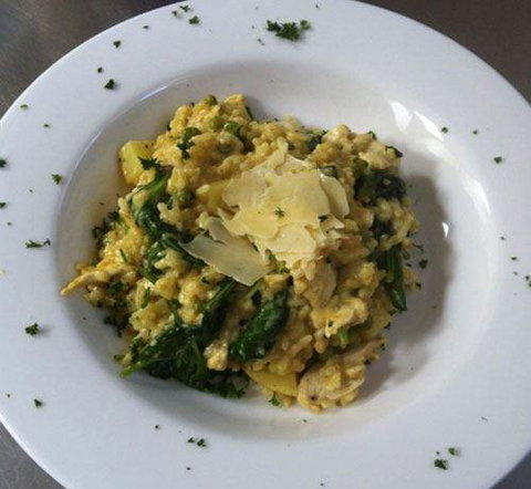Ronnie'z Cafe And Take Away - Restaurant Canberra 2
