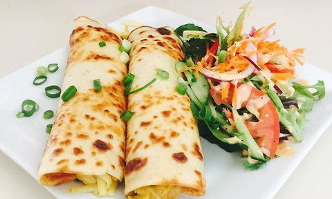 Ronnie'z Cafe And Take Away - Restaurant Canberra 8