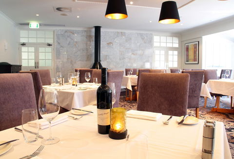 Harvest Restaurant Windsor - Restaurant Canberra 1