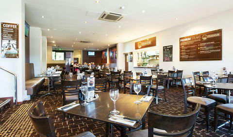 Holland Park Hotel - Restaurant Canberra 0
