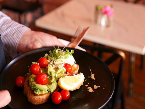 Salingers Cafe - Restaurant Canberra 1
