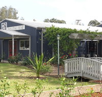 Emma's Cottage Vineyard - Restaurant Canberra