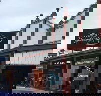 J and B's Gourmet Caf - Restaurant Canberra