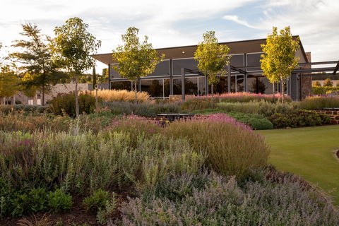 Barossa Valley Estate Cellar Door & Gardens - Restaurant Canberra 0