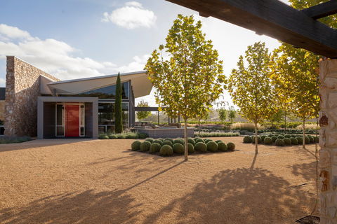 Barossa Valley Estate Cellar Door & Gardens - Restaurant Canberra 1