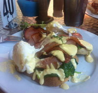 Cafe on Coopers - Restaurant Canberra