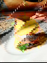 Savannah Cafe and Bar