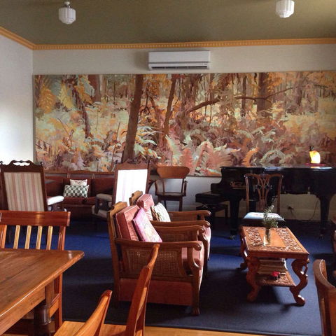 Tuptim Thai - Restaurant Canberra 0