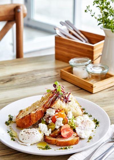 Turn Back Time - Restaurant Canberra 9