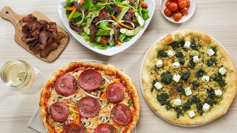 Panarottis Pizza Pasta - Restaurant Canberra 0