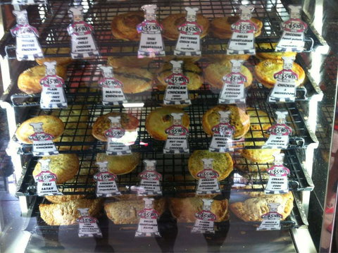 Red Neds Gourmet Pie Bar - Restaurant Canberra 0