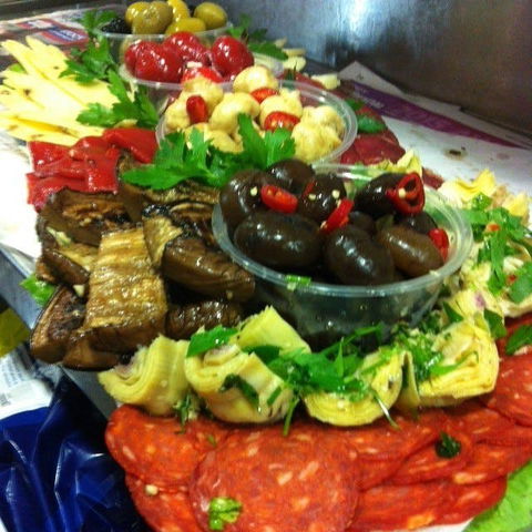 Arena's Deli Cafe E Cucina - Restaurant Canberra 0