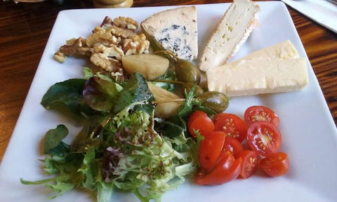 Dad's Kitchen - Restaurant Canberra 0
