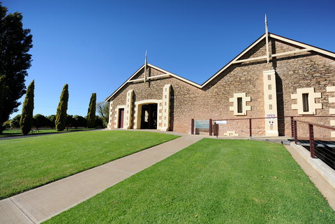 Wynns Coonawarra Estate Cellar Door - Restaurant Canberra 0