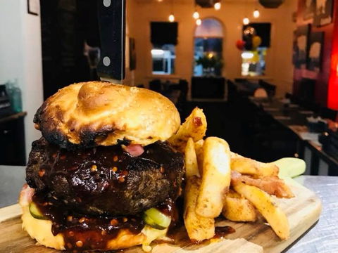 Imperial Hotel Cowra - Restaurant Canberra 1