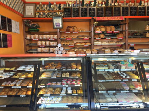 Ray's Hot Bread - Coorparoo - Restaurant Canberra 0