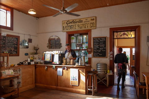 Artisan On Lewis - Restaurant Canberra 0