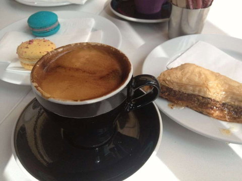 Strawberry Thief Patisserie - Restaurant Canberra 0